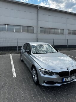 F30 318D 105kW Manuál - 2