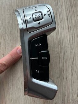 Tlačítka volantu Ford 305481985 - 2