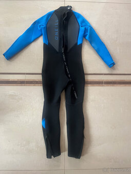 Prodám nový dětský neopren velikost postavy 135-150cm - 2