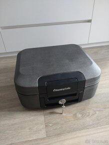 Bezpečnostní kufr (box,kazeta) odolný ohni a vodě SentrySafe - 2