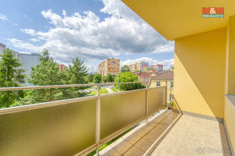 Prodej bytu 3+1, 67 m², Plzeň, ul. Komenského - 2