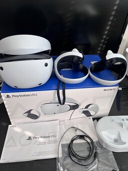 PSVR 2 komplet v záruce a nabíjecí stojan - 2