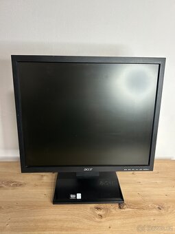 LCD Monitor 19" Acer V193B - 2