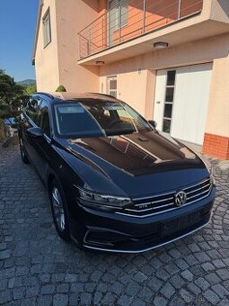 VW Passat GTE, 1.4 TSI 160kw DSG, 1.Majitel - 2