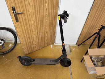 Xiaomi Mi Electric Scooter 3 - 2