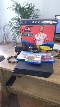 Plystation 4 PRO - 1TB + 2x dualshock ovladač a hry - 2