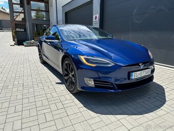 Tesla Model S 75 386 kW - 2