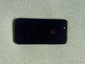 IPhone 8 - 2