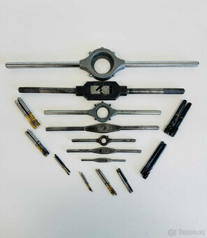 Vratidla + sada závitníků (použité) - 2