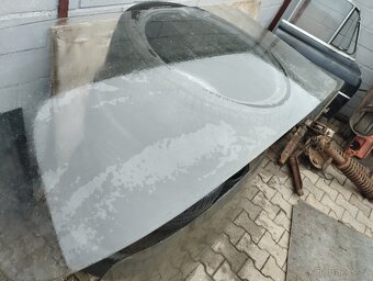 Prodám přední okno Tatra 603 - 2