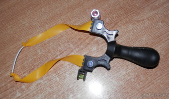 Prak Laser Point Slingshot - 2