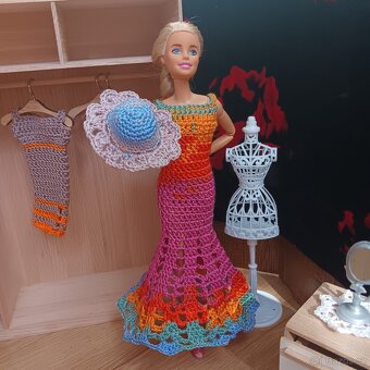 dlouhé šaty pro panenku - 2