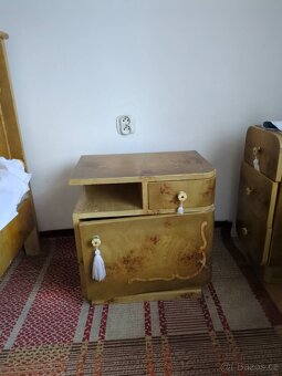 Daruji za odvoz postel a noční stolek - 2