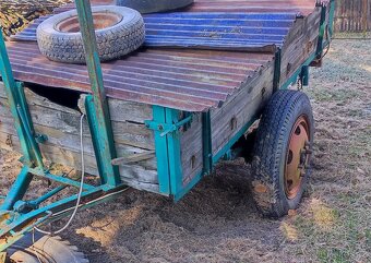 Dvoukolovy traktorový vlek - 2