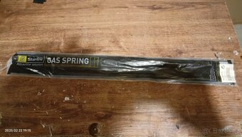 Plynová vzpěra na páté dveře - 2