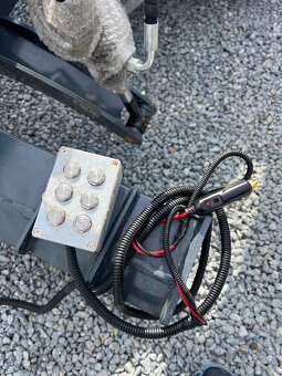 grejdr noví na smykový nakladač ovládání elektrické 12 v - 2