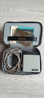 Starý elektrický holící strojek - 2