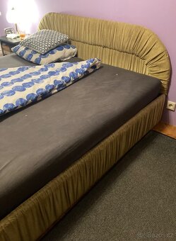 Manželská postel s matracemi - výroba 90. Léta - 2