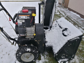 Fréza na sníh Sno-Tek. - 2