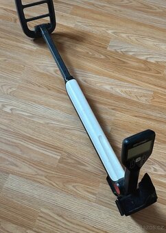 Detektor kovu Minelab GO-FIND 11 - 2