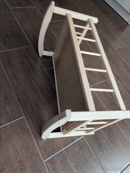 Dřevěná kolébka pro panenku - 2