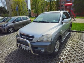 KIA SORENTO 4x4 2,5 CRDi 103 kW - 2