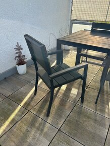 Zahradní stůl + 4x židle - 2