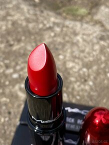 Krémová rtěnka MAC Love Me Lipstick Ruby You červená - 2