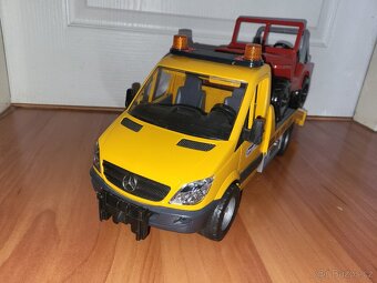 Odtahovka a auto Bruder, pekny stav - 2