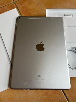 Apple Ipad Air 3 64 GB Cellular,nabijecka,kabel,klavesnice - 2