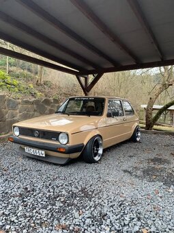 Volkswagen Golf mk1 - 2