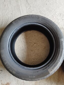 Letní pneu 215/55 R17 - 2
