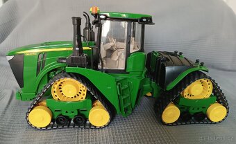 Bruder 4055 Pásový traktor John Deere 9620RX - 2