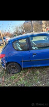 Peugeot 206 – pojízdné, bez STK, 1.6 benzin - 2