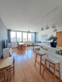 Prodej bytu 4+kk s terasou 99 m² - 2