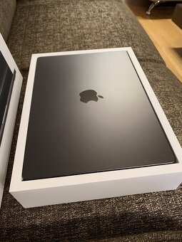 MacBook Pro 14" M3 PRO SK 2023 Vesmírně černý - 2