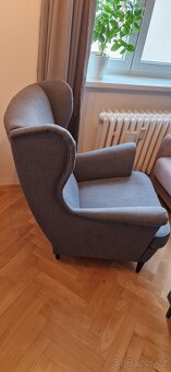 Ikea křeslo ušák a podnožka STRANDMON šedé - 2