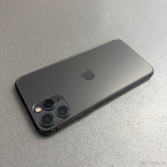 iPhone 11 Pri 64GB, 100% baterie, bez škrábance - 2