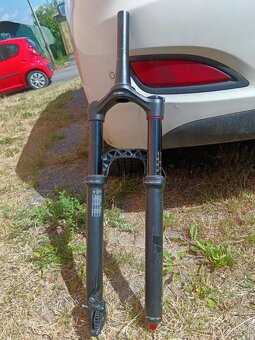 Vyměním Rock shox yari 130 - 2