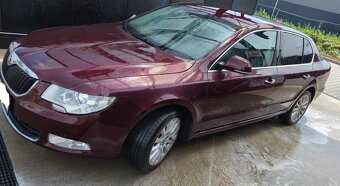Superb 2.0 TDi - 103 kw r. v. 2013 - nikdy nebouráno - 2