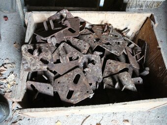 NÁNOŽKY PRO TRUBKOVÉ LEŠENÍ - 2