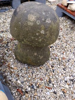 Pískovcový hřibek - 2