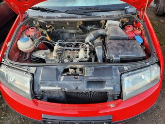 Škoda Fabia 1 R.v 2003,veškere nahr.dily - 2