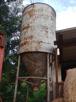 Silo na obilí - 2