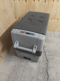 Kompresorová lednice Dometic 50l 230VAC/12VDC - 2