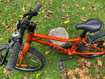 Dětské kolo Amulet Tomcat vel. 20, 8,3kg - 2