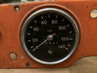 přístrojová deska Barkas - 2