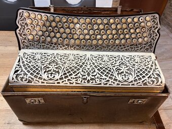 AKORDEON KEBRDLE - 2