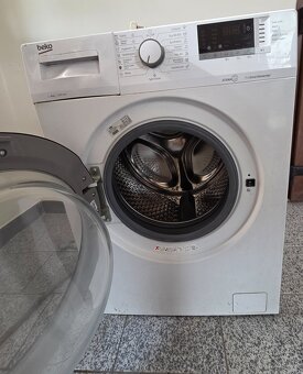 Pracka beko na 8kg prádla - 2