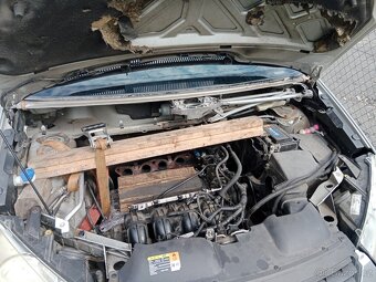 Prodám Ford c - max 1.8 - 2